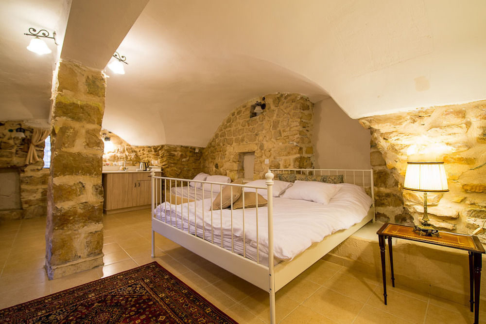 Avney Hahoshen Safed Exterior foto